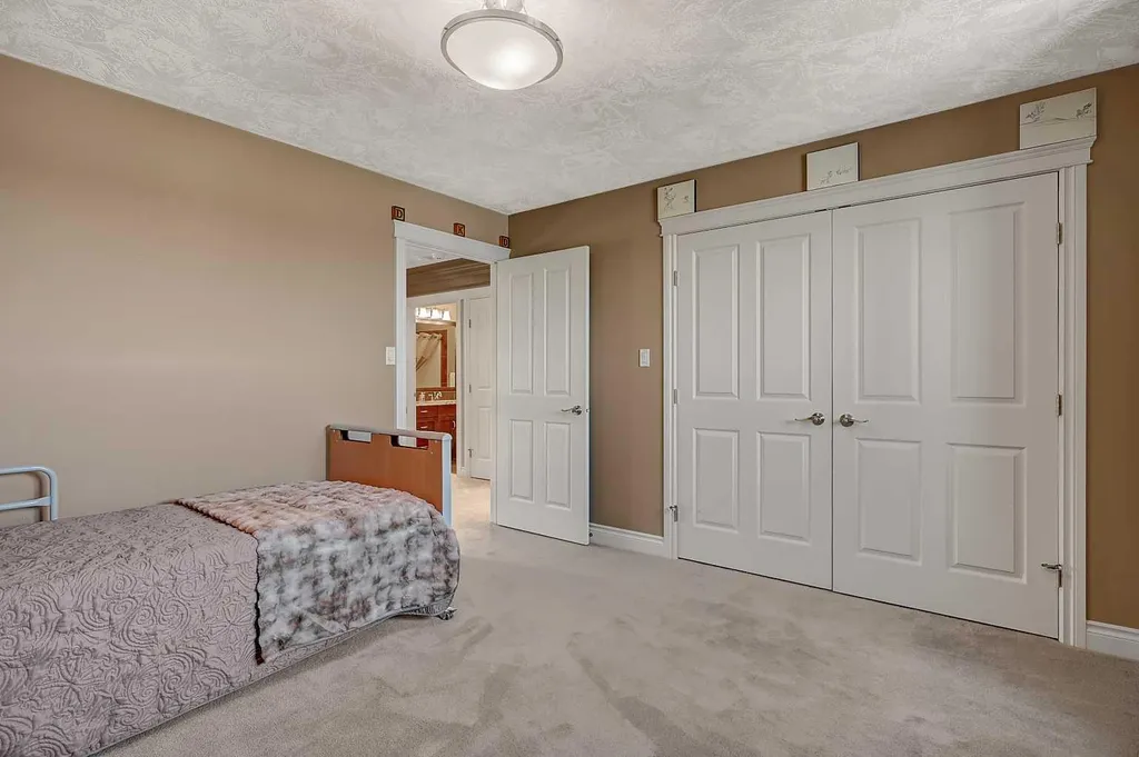 1130 Redlow Drive Beaverlodge AB T0H 0C0