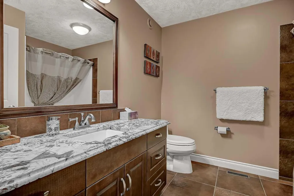 1130 Redlow Drive Beaverlodge AB T0H 0C0