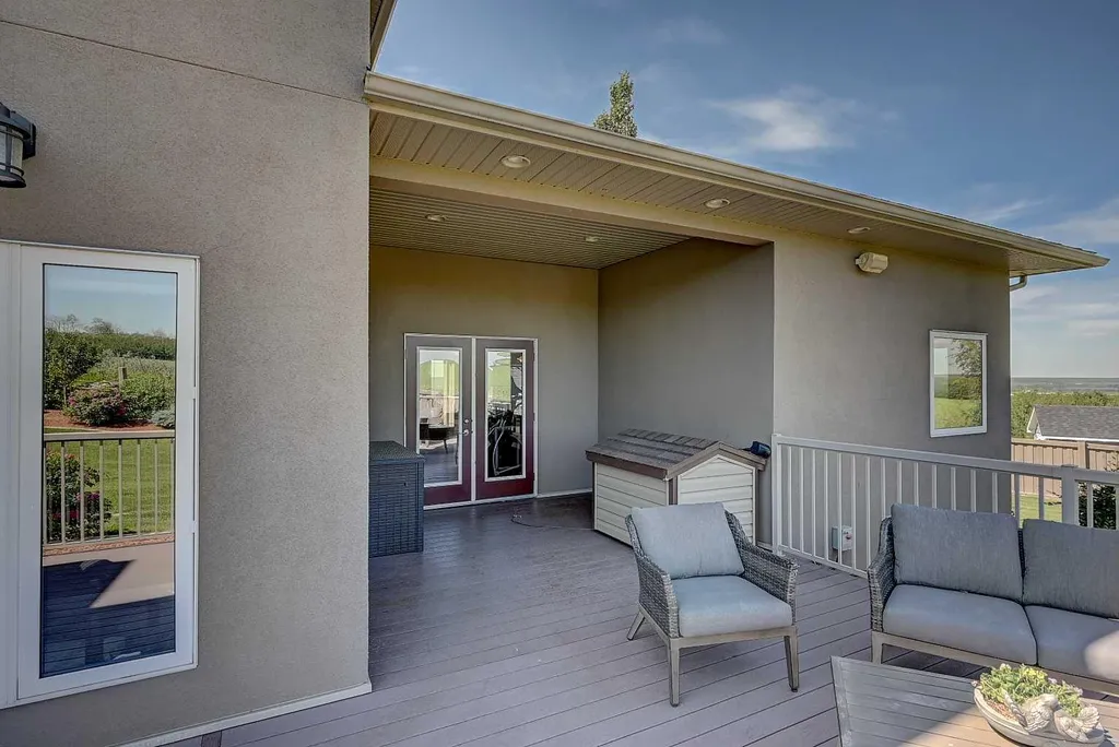 1130 Redlow Drive Beaverlodge AB T0H 0C0