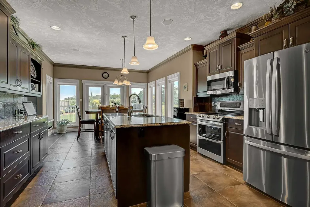 1130 Redlow Drive Beaverlodge AB T0H 0C0
