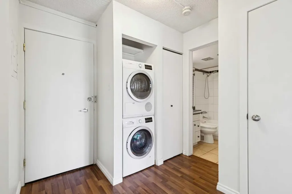 110 24 Avenue SW Calgary AB T2S 0J9
