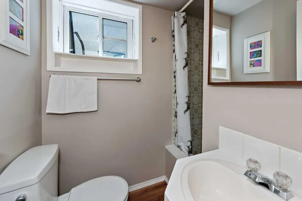 16 Rundleson Way NE Calgary AB T1Y 3N6