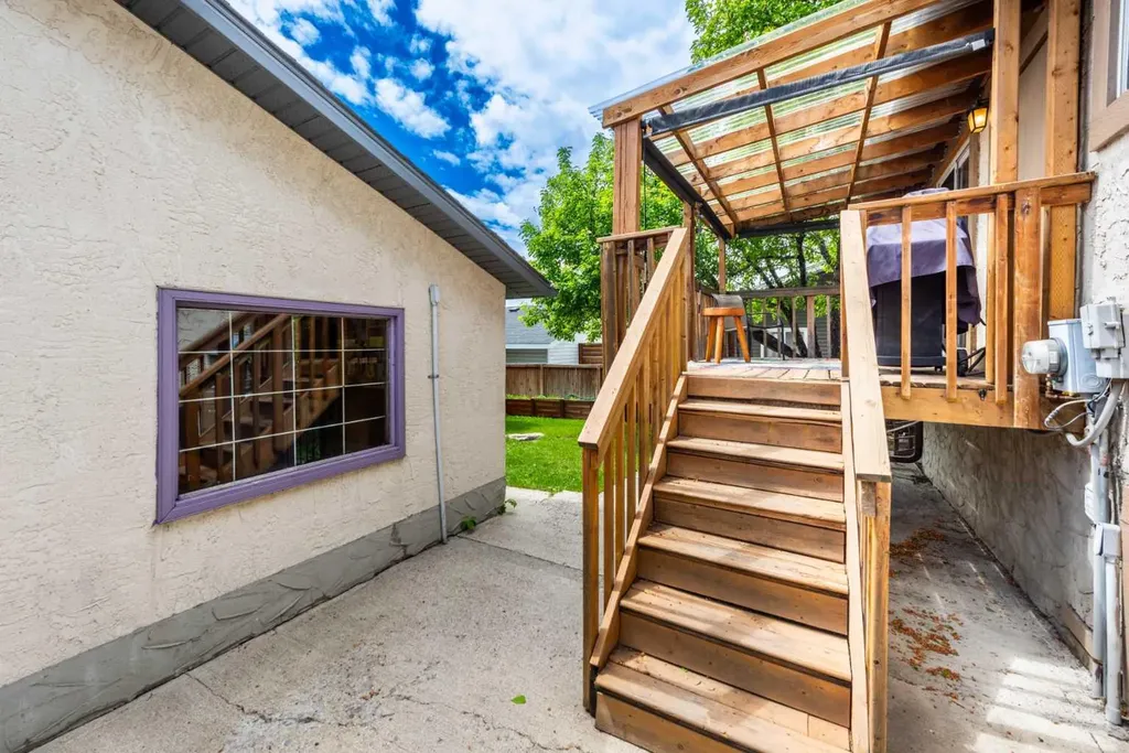 16 Rundleson Way NE Calgary AB T1Y 3N6