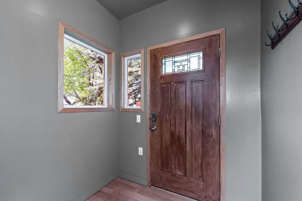 16 Rundleson Way NE Calgary AB T1Y 3N6