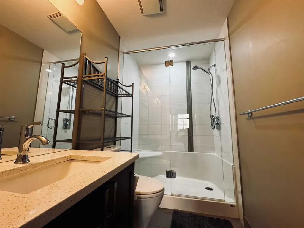 16 Auburn Bay Link SE Calgary AB T3M 1Z6