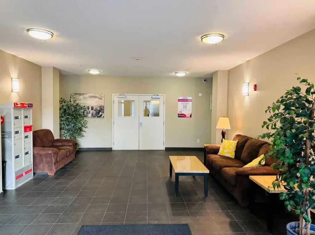16 Auburn Bay Link SE Calgary AB T3M 1Z6