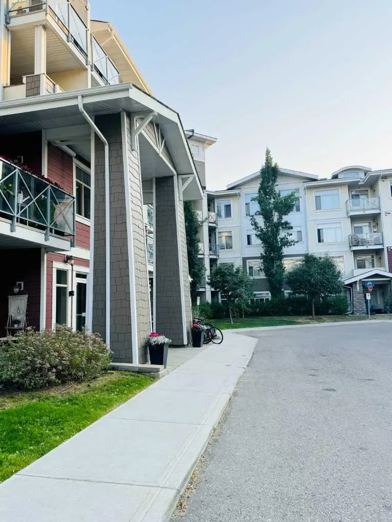 16 Auburn Bay Link SE Calgary AB T3M 1Z6