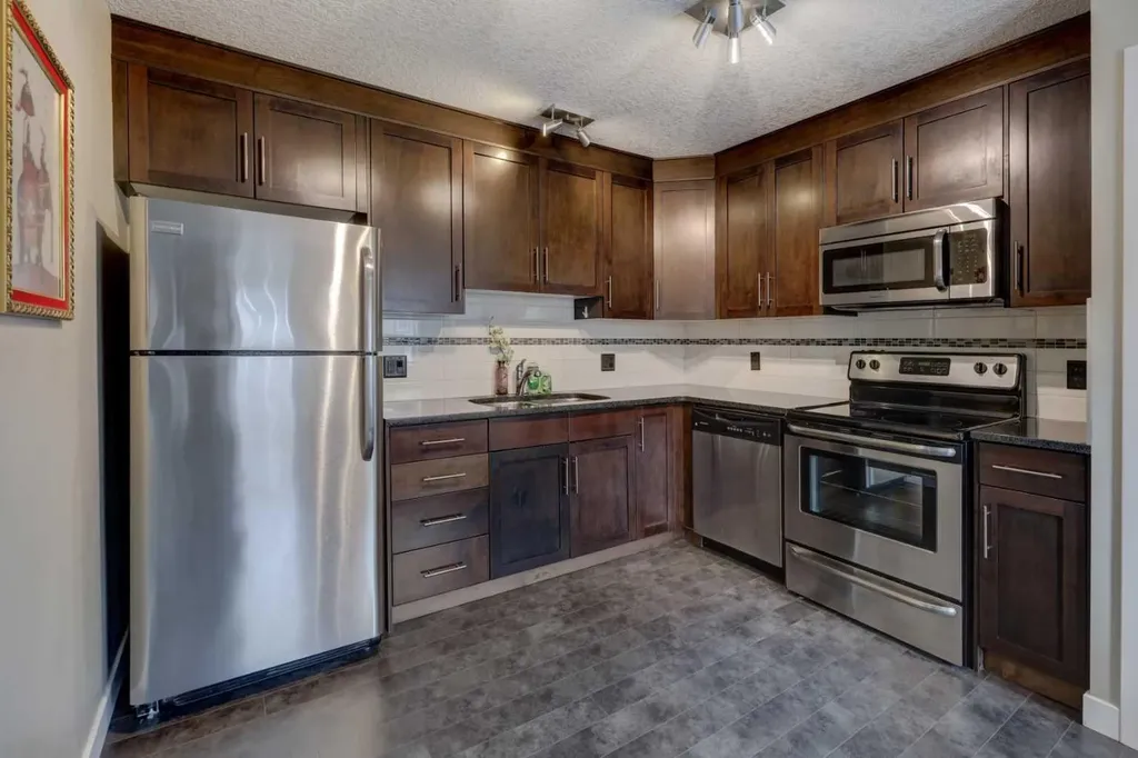 147 Panatella Hill Calgary AB T3K0S7