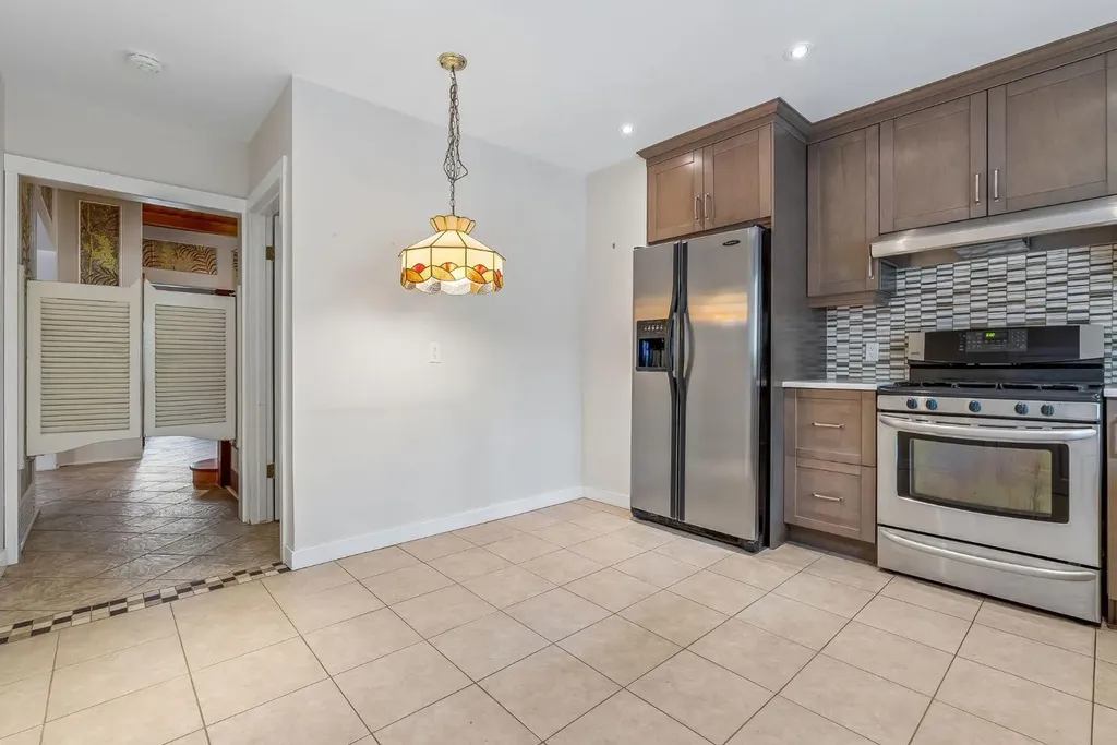3217 Elbow Drive SW Calgary AB T2S 2J4