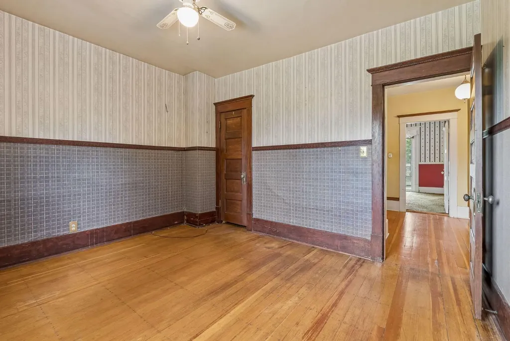 3217 Elbow Drive SW Calgary AB T2S 2J4