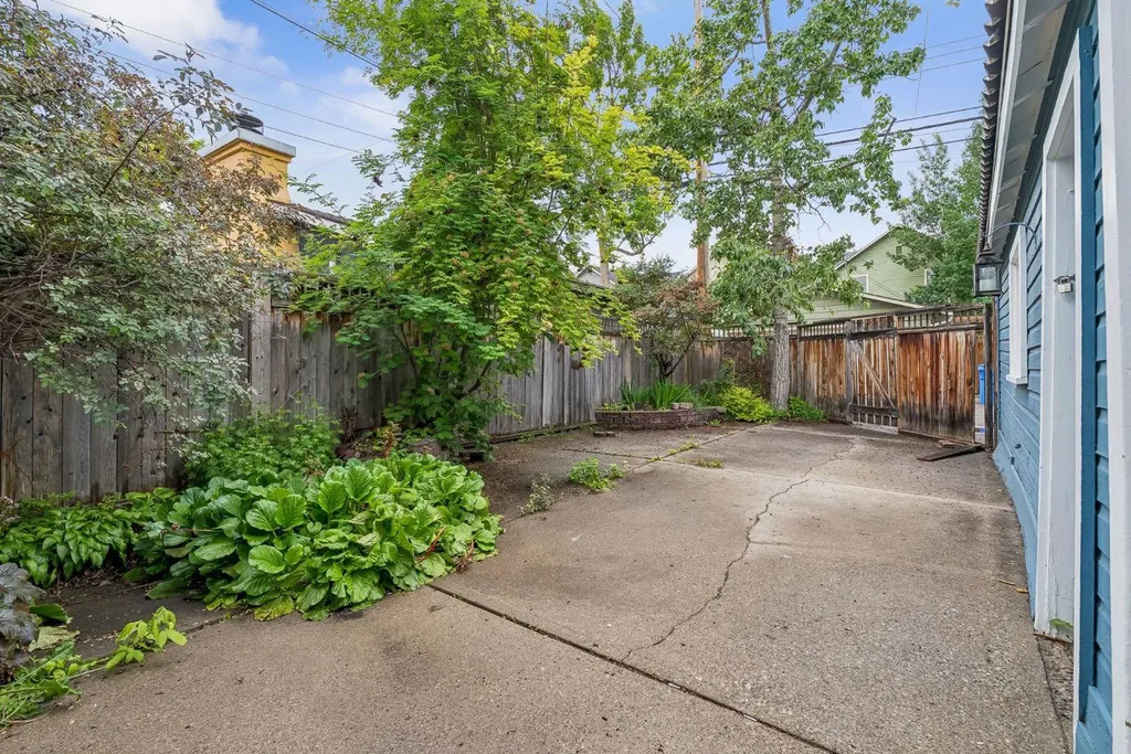 3217 Elbow Drive SW Calgary AB T2S 2J4
