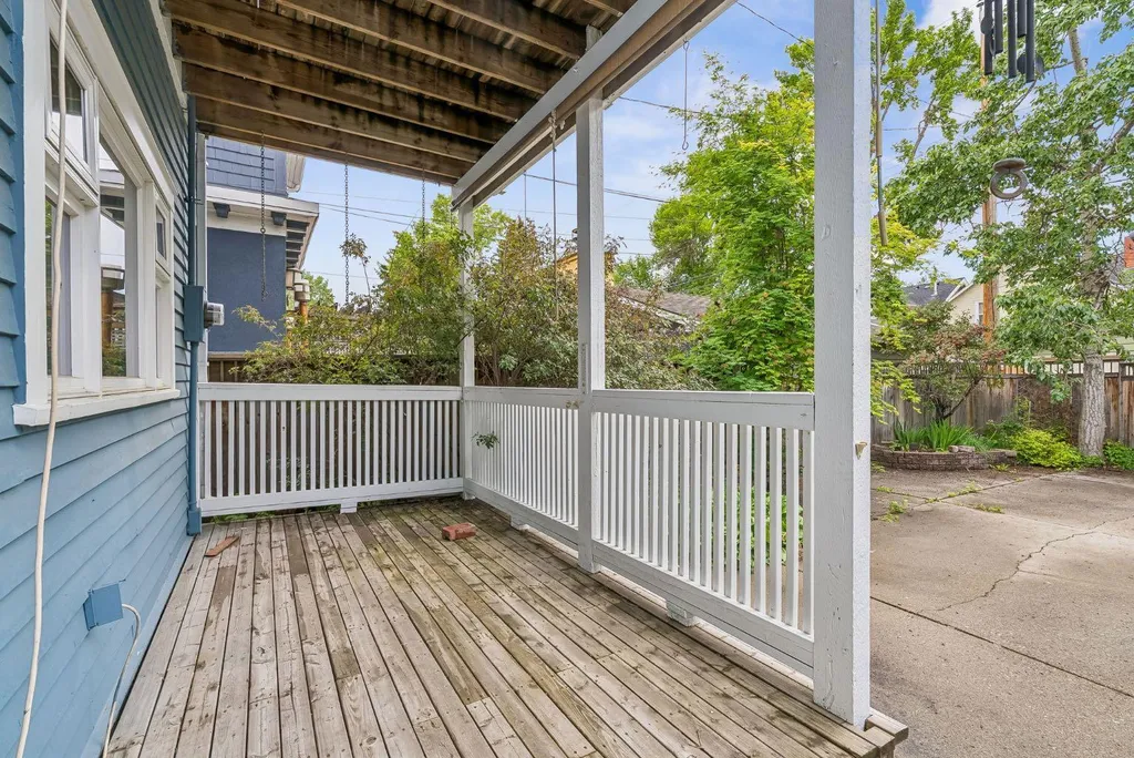 3217 Elbow Drive SW Calgary AB T2S 2J4