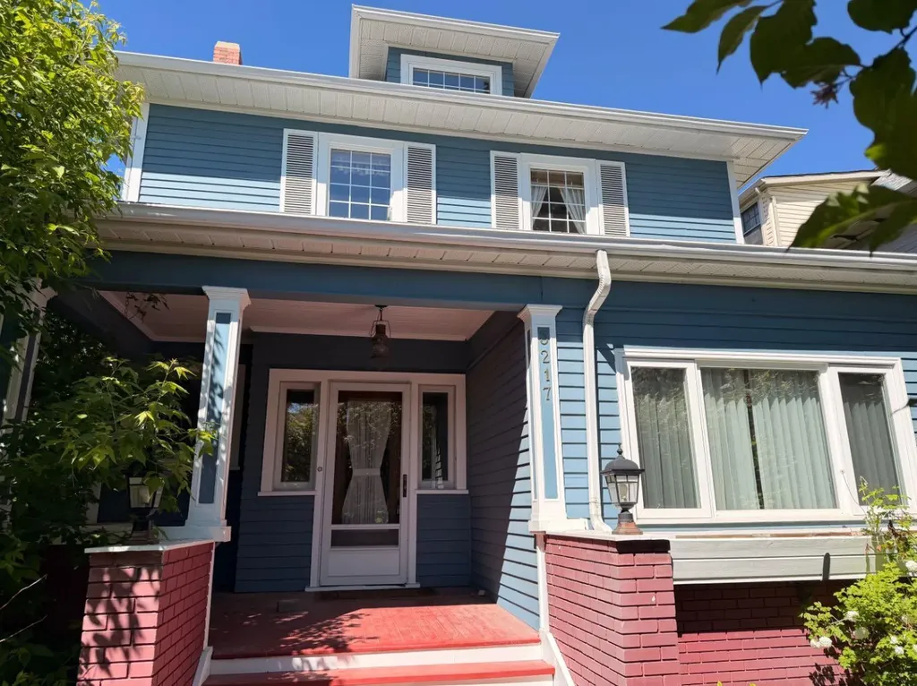 3217 Elbow Drive SW Calgary AB T2S 2J4