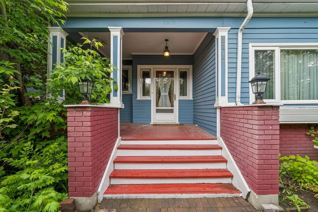 3217 Elbow Drive SW Calgary AB T2S 2J4