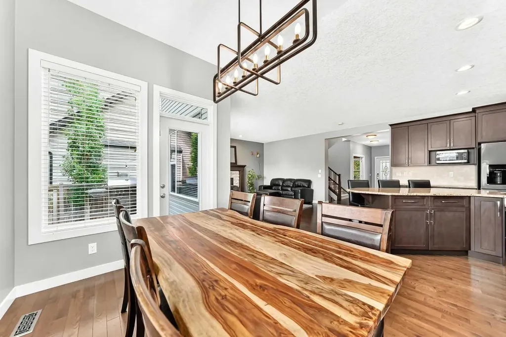 105 Westmount Green Okotoks AB T1S 2L3