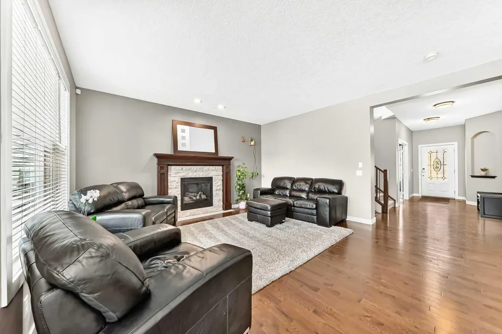 105 Westmount Green Okotoks AB T1S 2L3