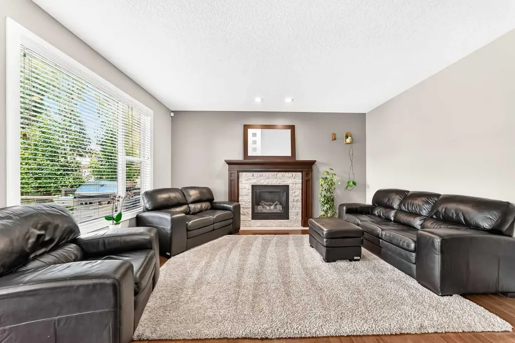 105 Westmount Green Okotoks AB T1S 2L3