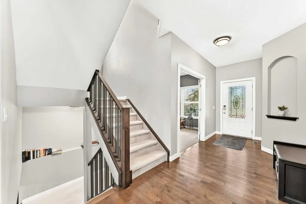 105 Westmount Green Okotoks AB T1S 2L3