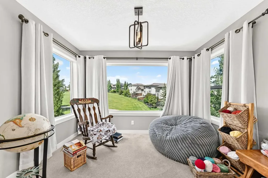 105 Westmount Green Okotoks AB T1S 2L3