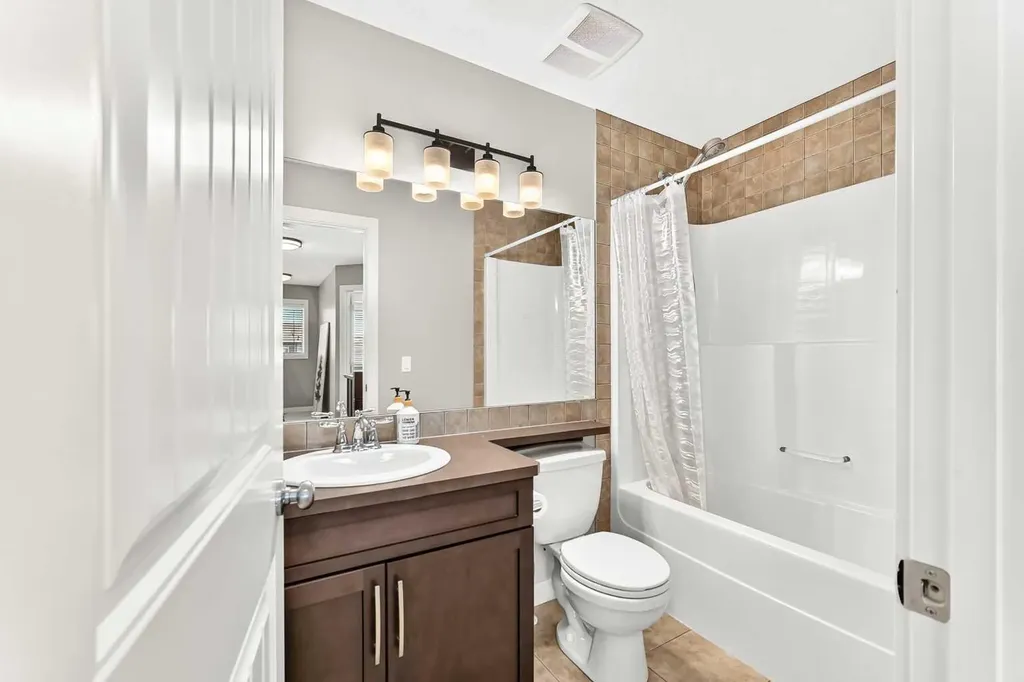 105 Westmount Green Okotoks AB T1S 2L3