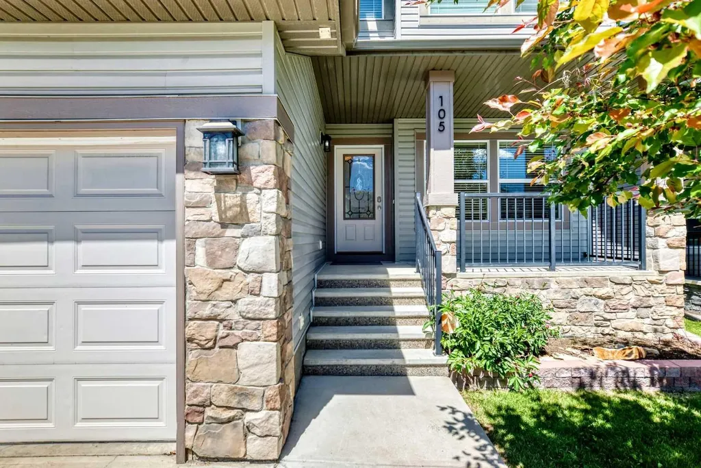 105 Westmount Green Okotoks AB T1S 2L3