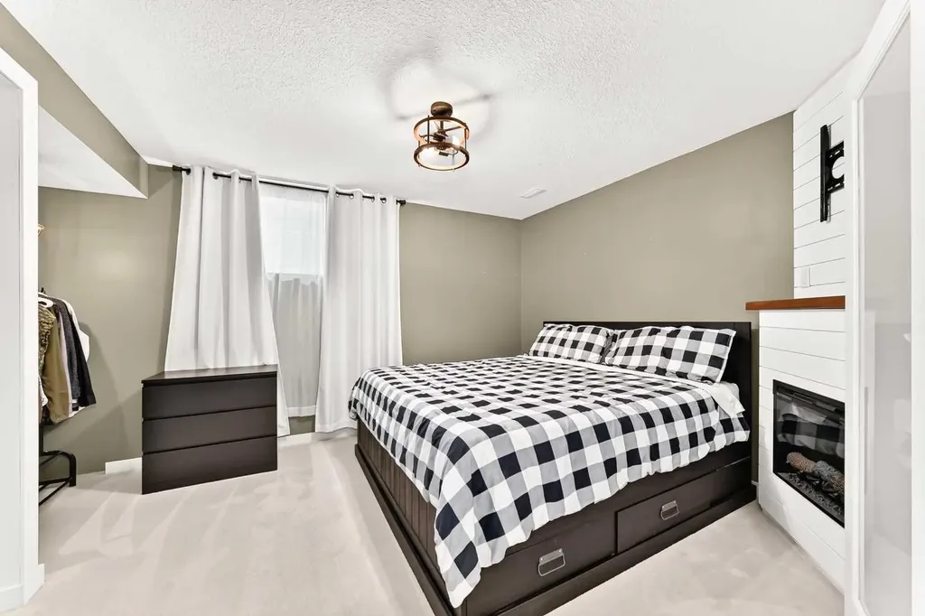 105 Westmount Green Okotoks AB T1S 2L3