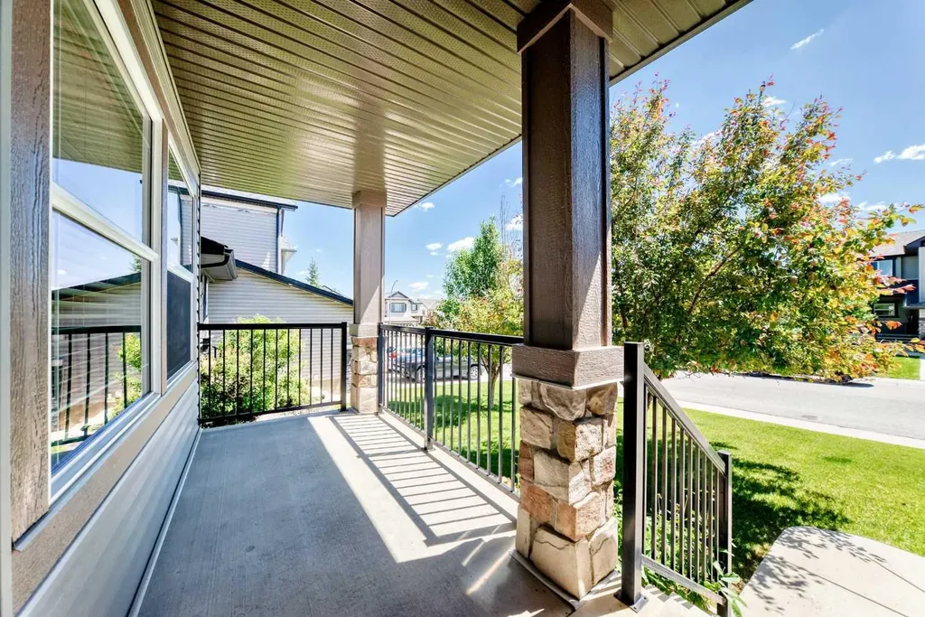 105 Westmount Green Okotoks AB T1S 2L3