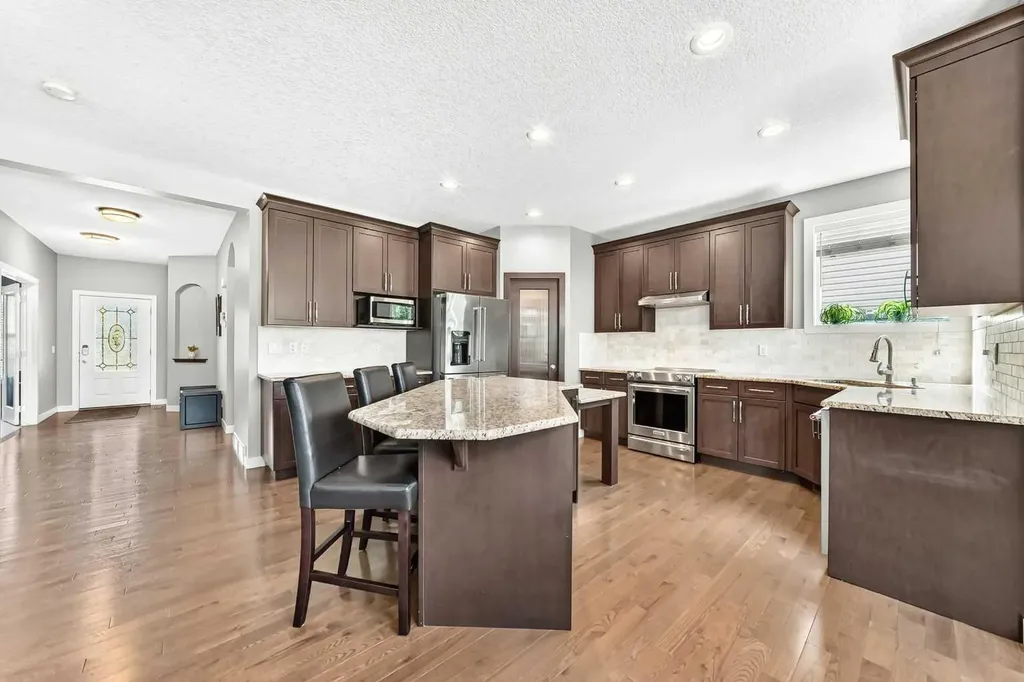 105 Westmount Green Okotoks AB T1S 2L3