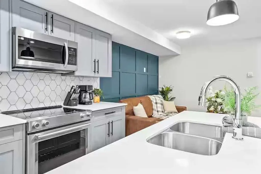1106 Bow Valley Trail Canmore AB T1W1N6