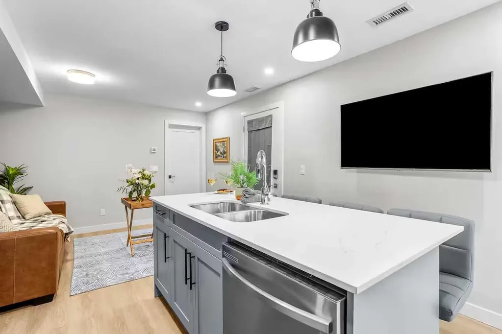 1106 Bow Valley Trail Canmore AB T1W1N6