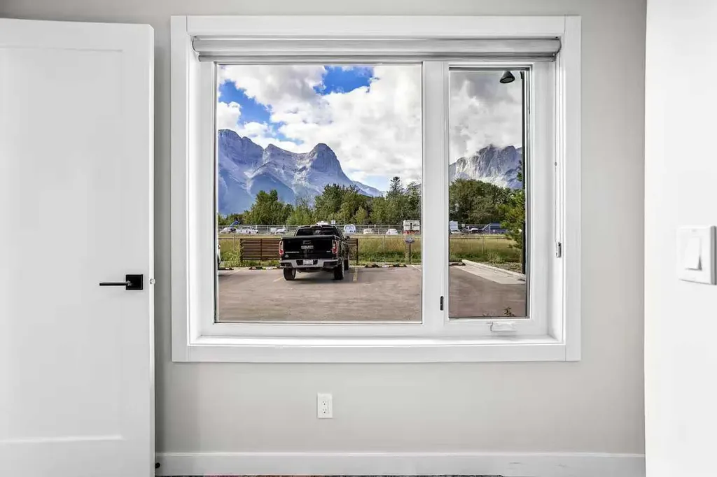 1106 Bow Valley Trail Canmore AB T1W1N6