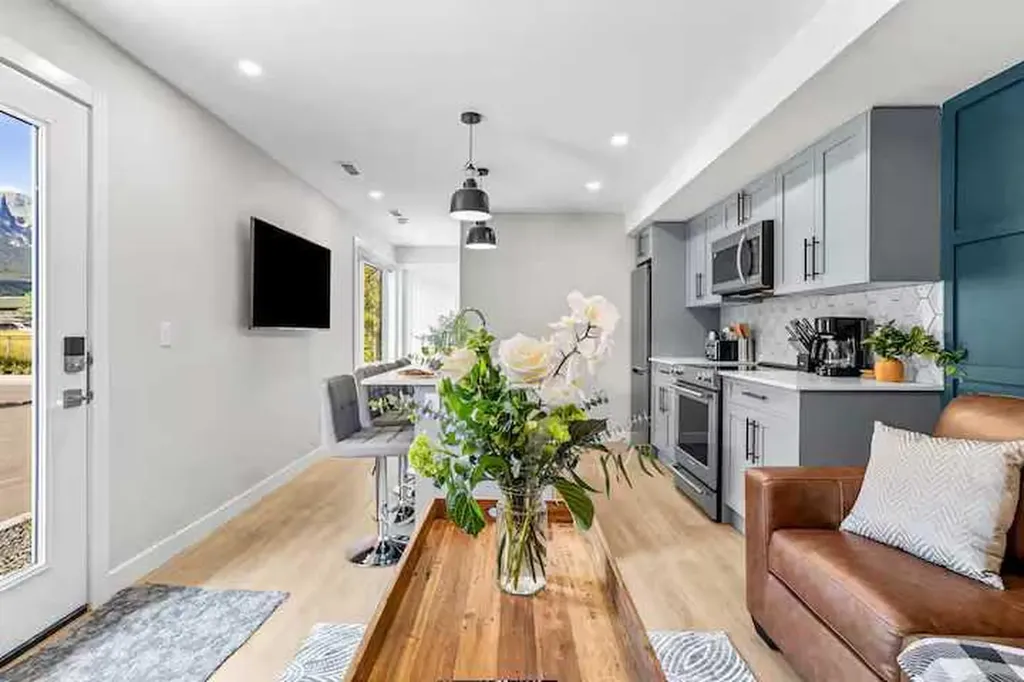 1106 Bow Valley Trail Canmore AB T1W1N6