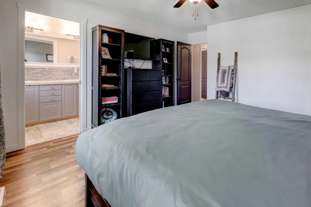 4 Willow Point Drumheller AB T0J 0Y5