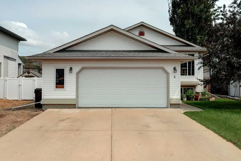 4 Willow Point Drumheller AB T0J 0Y5