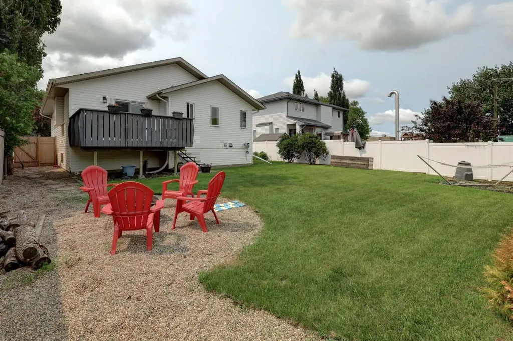 4 Willow Point Drumheller AB T0J 0Y5