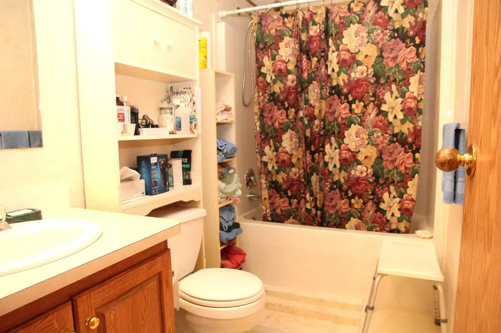 302 1 Avenue W Maidstone SK S0M 1M0
