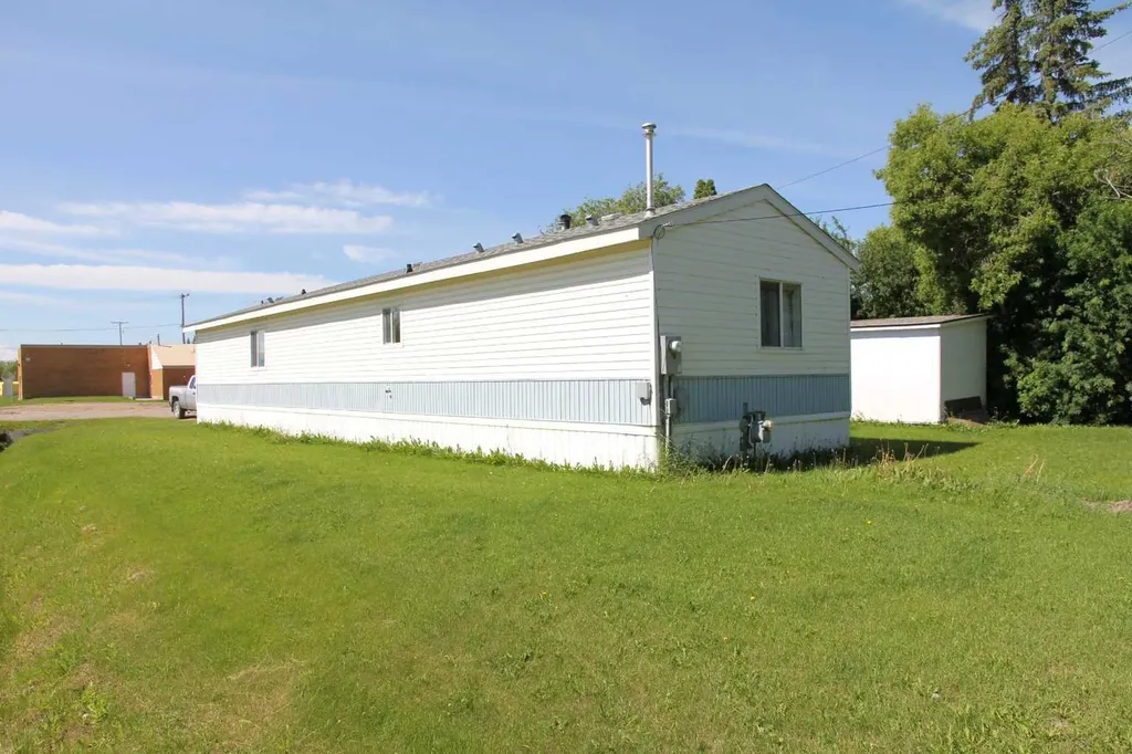 302 1 Avenue W Maidstone SK S0M 1M0