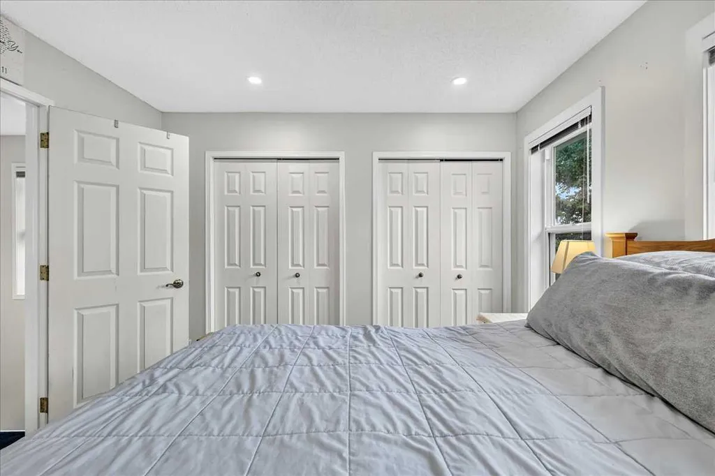 39 Bridlewood Avenue SW Calgary AB T2Y3T3