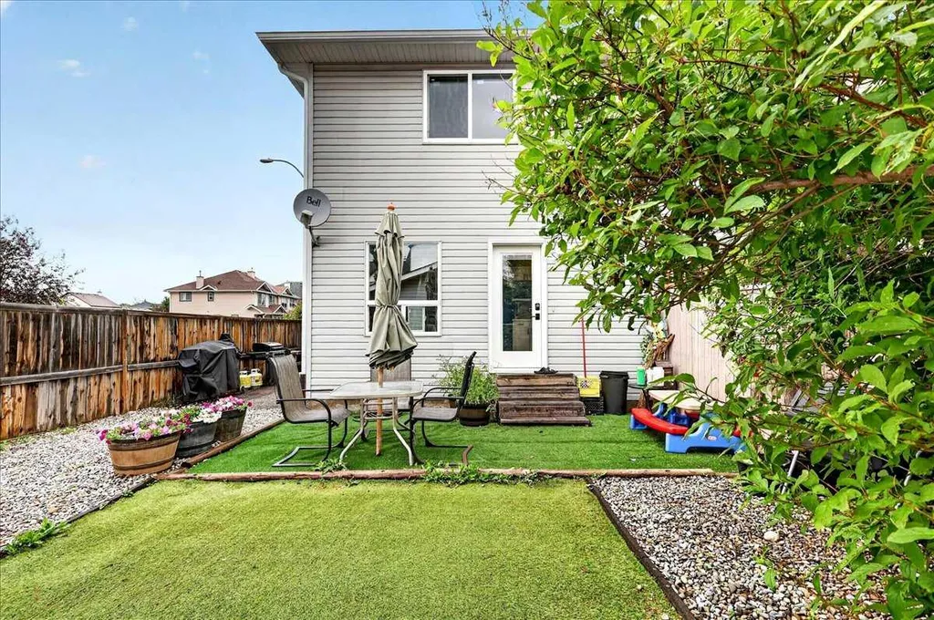 39 Bridlewood Avenue SW Calgary AB T2Y3T3
