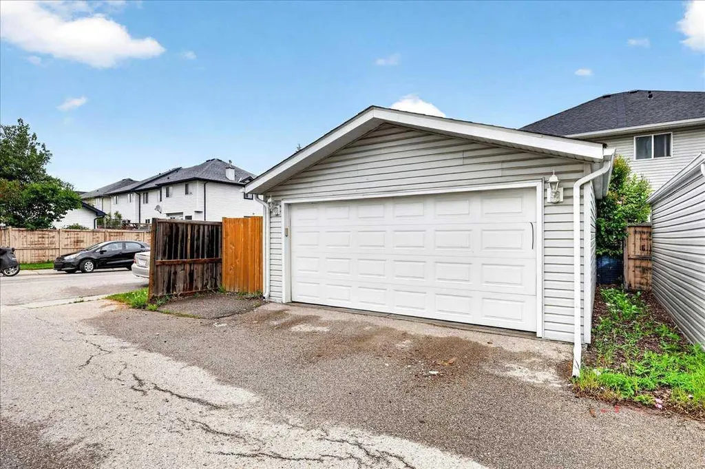 39 Bridlewood Avenue SW Calgary AB T2Y3T3