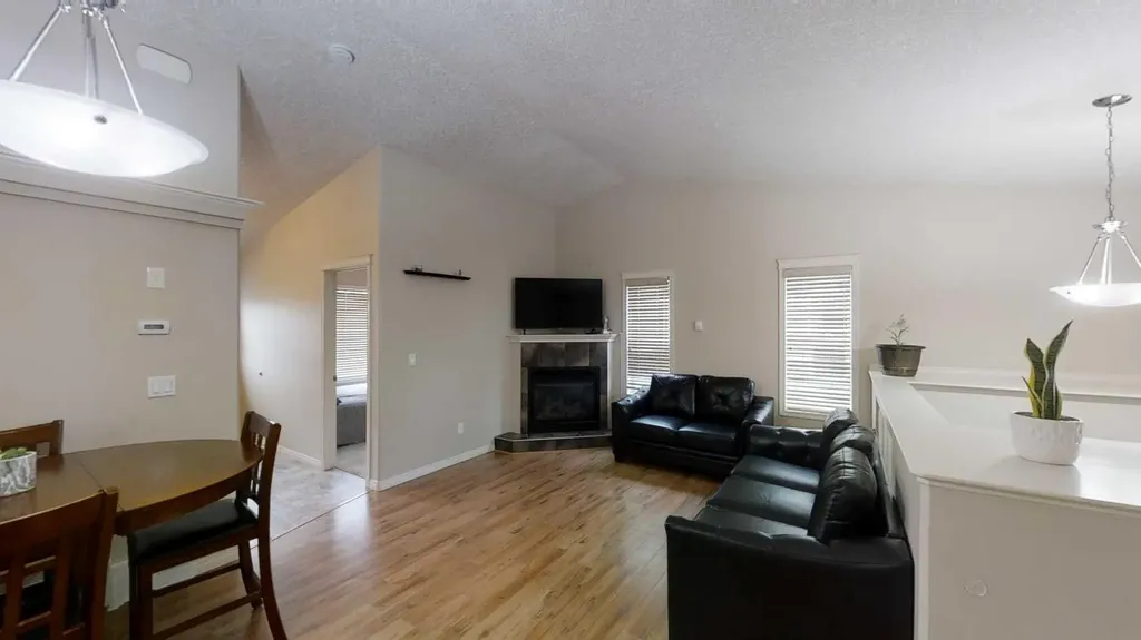 11225 69 Avenue Grande Prairie AB T8W0G1