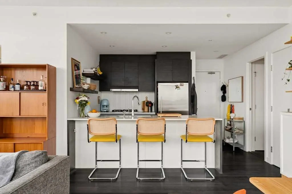 1501 6 Street SW Calgary AB T2R 0Z7