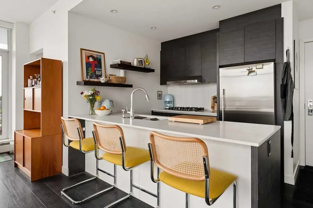 1501 6 Street SW Calgary AB T2R 0Z7