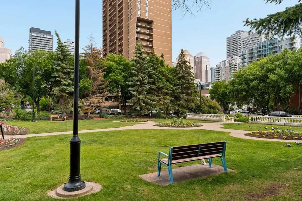 1501 6 Street SW Calgary AB T2R 0Z7