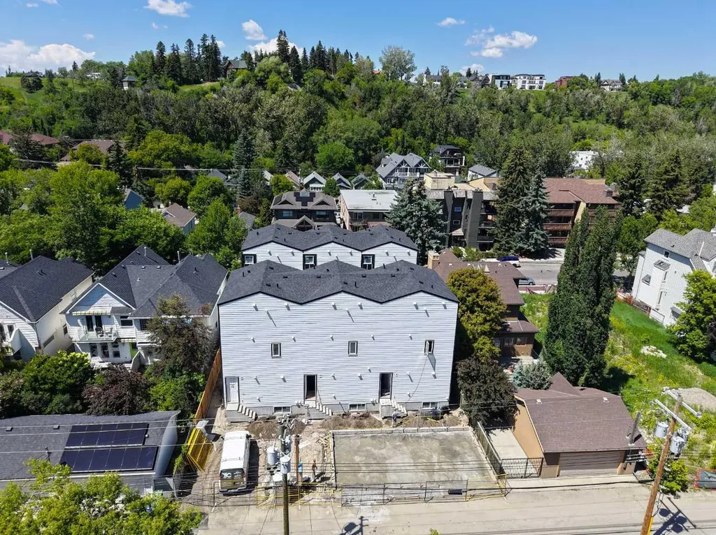 625 2 Avenue NW Calgary AB T2N 0E2