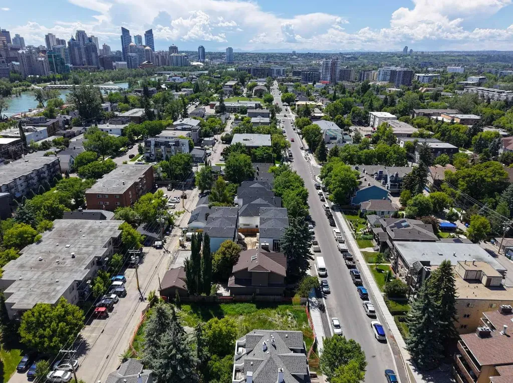 625 2 Avenue NW Calgary AB T2N 0E2