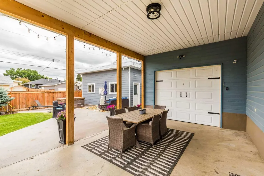 1606 18 Street S Lethbridge AB T1K 2B4