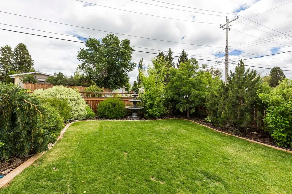 1606 18 Street S Lethbridge AB T1K 2B4
