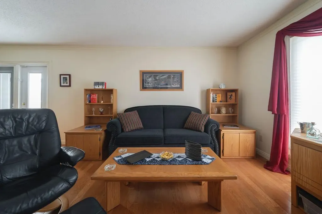 100 Caldwell Crescent Fort Mcmurray AB T9K 1G2