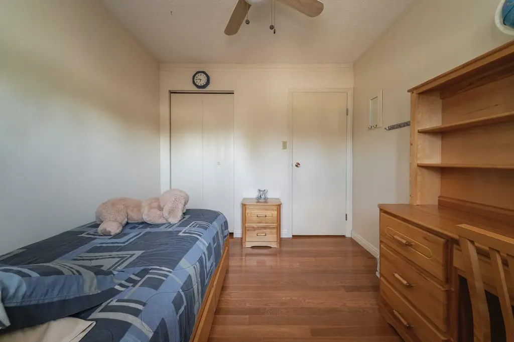 100 Caldwell Crescent Fort Mcmurray AB T9K 1G2